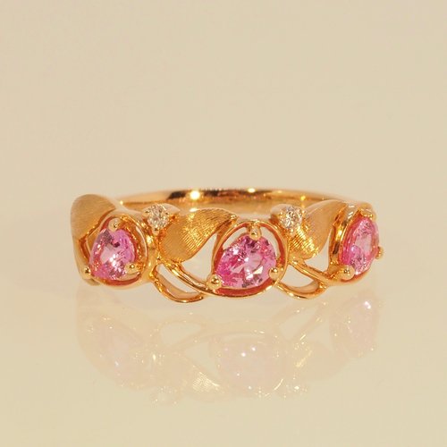 IRIZA Jewellery 18K金粉紅寶石和鑽石森林戒指 18K Gold The Pink Sapphire and D