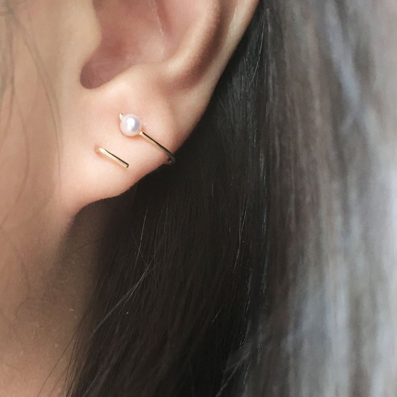 【小迷宮】淡水珍珠 14kgf 包金耳環夾 需穿一個耳洞 - 耳環/耳夾 - 珍珠 白色