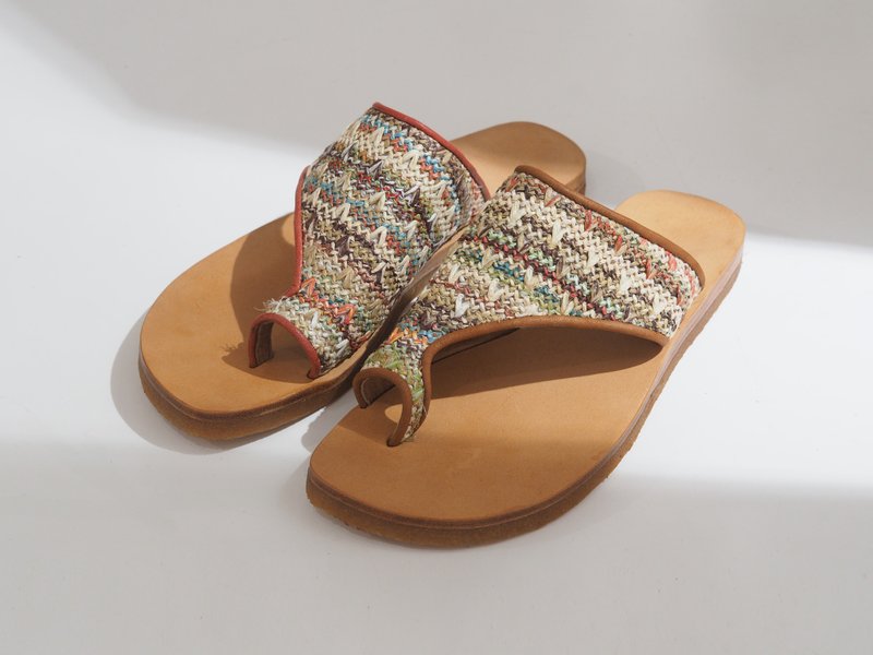 展示品出清 - 愛花sandals Eu41# - 拖鞋 - 其他材質 咖啡色