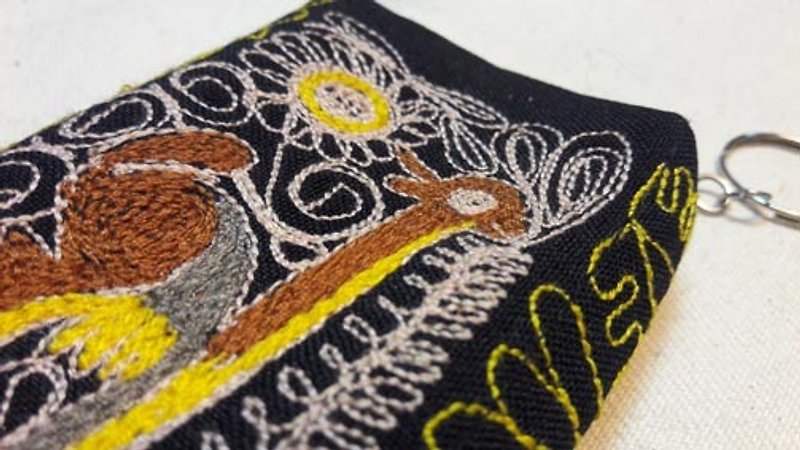 手工刺繡 蜂鳥 方塊 零錢包-黑 - 長短皮夾/錢包 - 其他材質 黑色