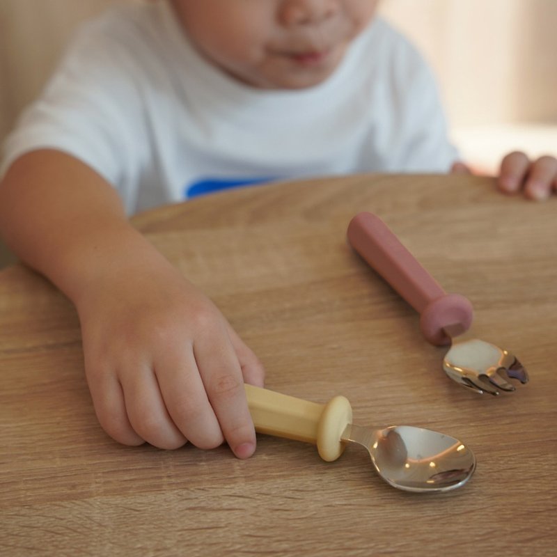 meroware NANA 兒童不鏽鋼叉勺套裝 - 兒童餐具/餐盤 - 矽膠 