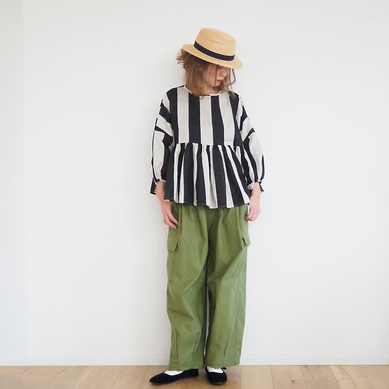 French linen big stripe gather blouse BLACK - 恤衫 - 棉．麻 黑色