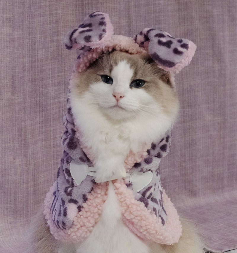 Cats in cute skins_Horned hooded shawl - ชุดสัตว์เลี้ยง - ผ้าฝ้าย/ผ้าลินิน สึชมพู