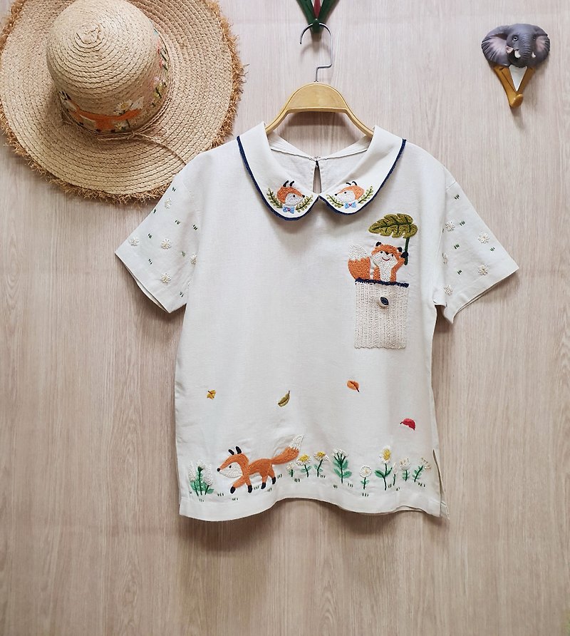 Available Item, Hand Embroidery Blouse, Linen Fabric, Flower, Fox, Daisy - Women's Tops - Thread White
