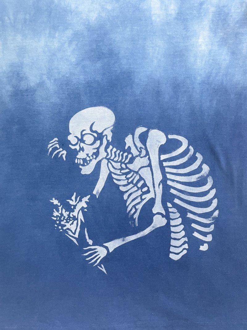 MEMENTO MORI TEE 骸骨 organic cotton オーガニックコットン Japanblue　藍染 aizome - 女 T 恤 - 棉．麻 藍色