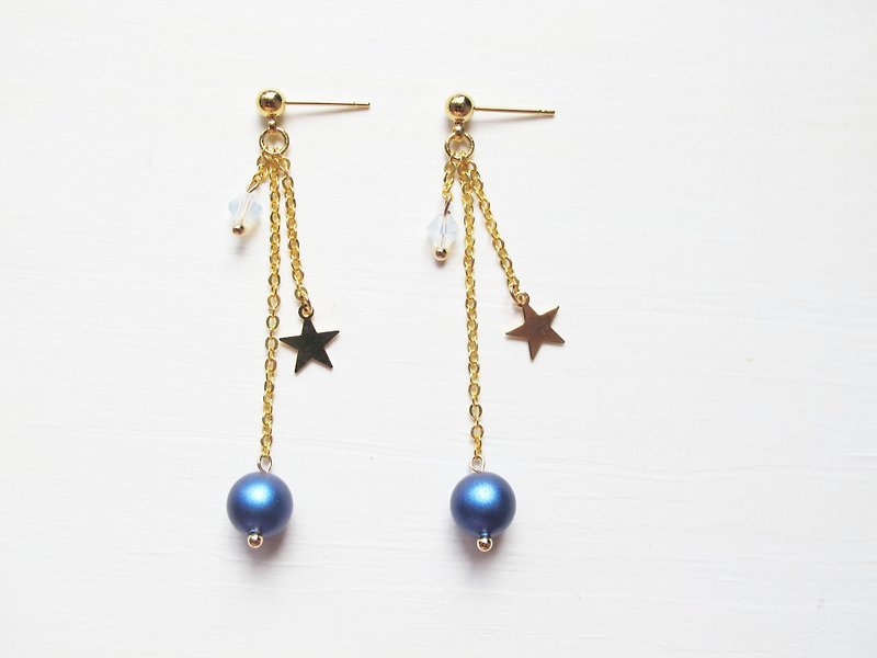 Rosy Garden golden stars dark blue cotton pearl earrings - ต่างหู - วัสดุอื่นๆ สีน้ำเงิน