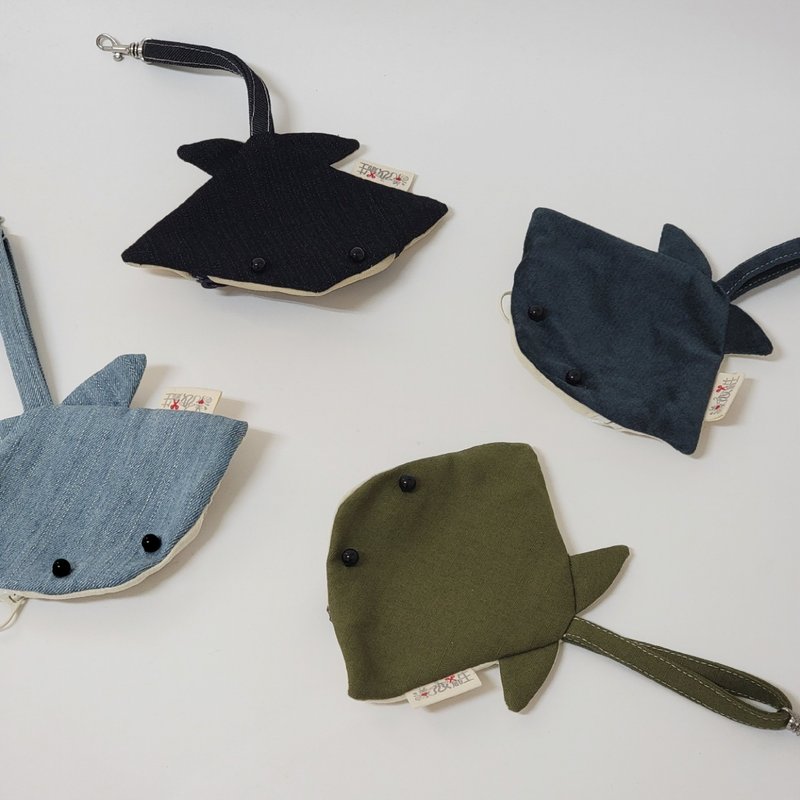 [Little Stingray Coin Purse-Stray] Environmentally friendly/handmade/sustainably recycled products - กระเป๋าใส่เหรียญ - วัสดุอื่นๆ 