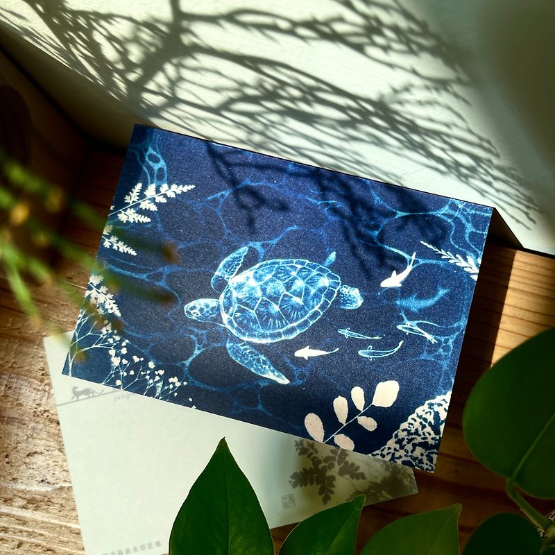 【Glittering Waves】Cyanotype Art Postcard- Turtle/Waves/Scuba Diving - การ์ด/โปสการ์ด - กระดาษ สีน้ำเงิน