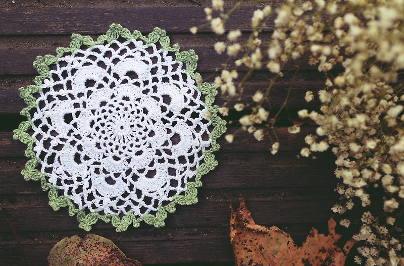 Hand made - mint green lace flowers lace coasters - Coasters - Cotton & Hemp White