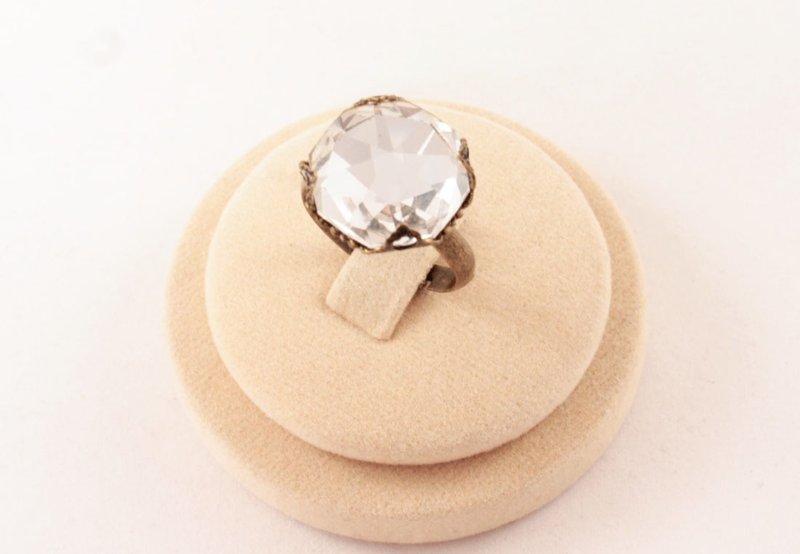 Clear White Rhinestone Adjustable Ring Glass Crystal Brass Filigree Ring Jewelry - 戒指 - 玻璃 透明
