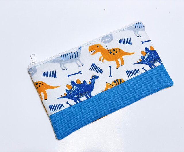 Flat pencil case, storage bag Dinosaur models can be embroidered for free - Shop  Starforest Pencil Cases - Pinkoi