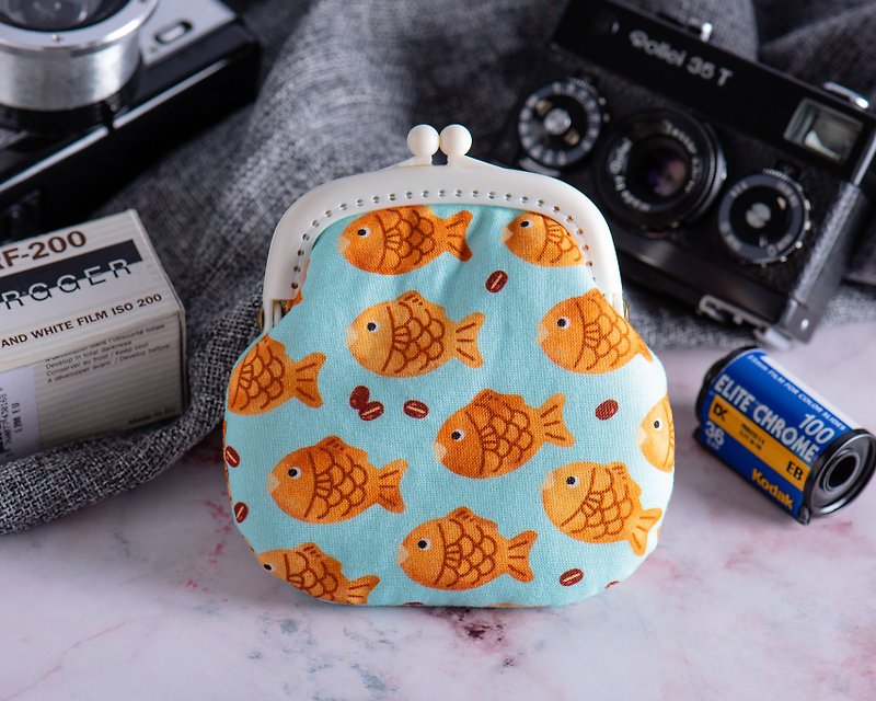 【雞蛋糕小魚魚】零錢包#小口金包#可愛#日系#收納 - 散紙包 - 棉．麻 藍色