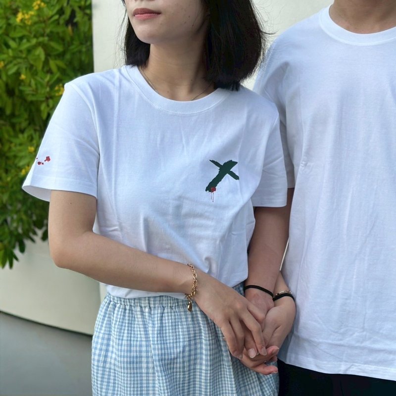 Covered by the blood十字架寶血一般款女純棉福音T-shirt/信仰 - 女 T 恤 - 棉．麻 