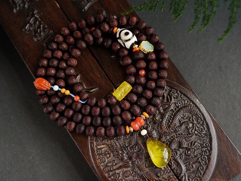 [Six-character mantra of lobular red sandalwood] authentic Indian lobular red sandalwood 8mm108 beads bracelet - Bracelets - Wood 