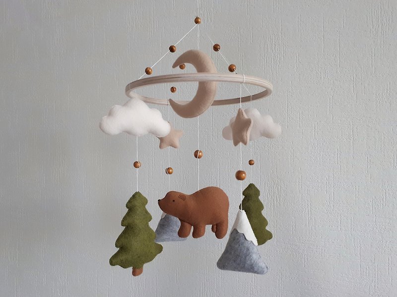 Woodland mobile nursery decor, bear baby mobile, forest crib mobile - Kids' Toys - Eco-Friendly Materials Multicolor