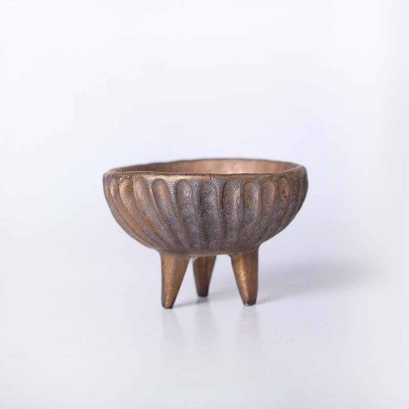 Mingya kiln l Bronze engraved wood-planting bowl | Hand-made pottery pot - Pottery & Ceramics - Pottery Brown