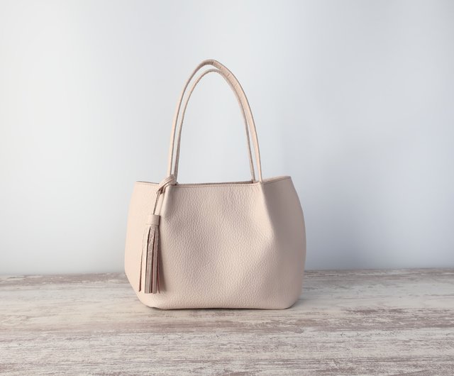 Pale pink leather discount handbag