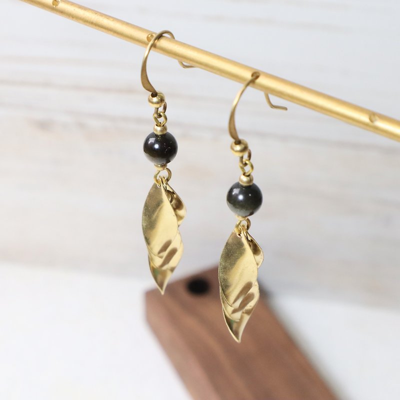 Rotary Bronze gold earrings can be changed Stone cramping brass Tanabata gift customization - ต่างหู - ทองแดงทองเหลือง สีดำ