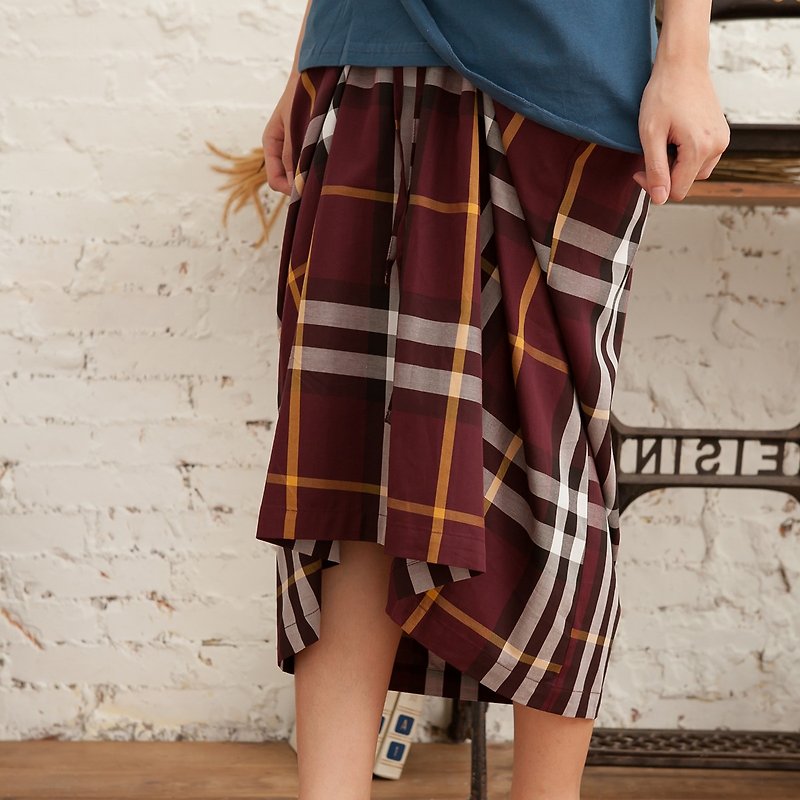 Strappy half-length asymmetrical plaid A-line mid-length skirt with short front and long skirt - burgundy plaid - กระโปรง - ผ้าฝ้าย/ผ้าลินิน สีแดง