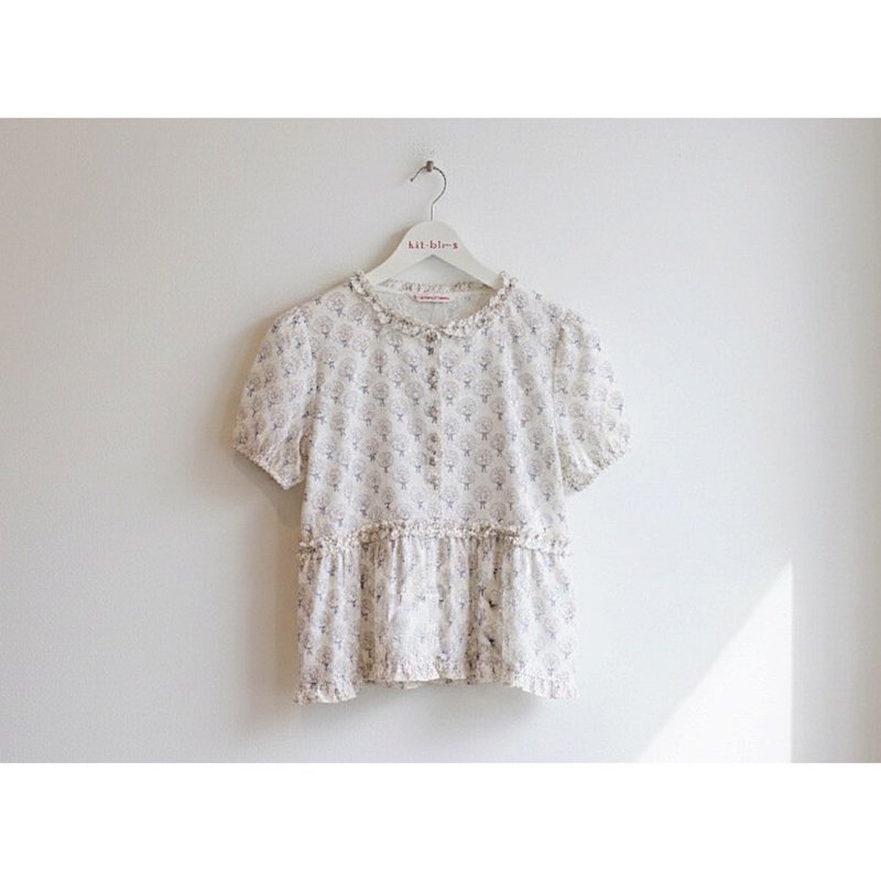 Ruffled Front-Opening Floral Top - 女上衣/長袖上衣 - 棉．麻 