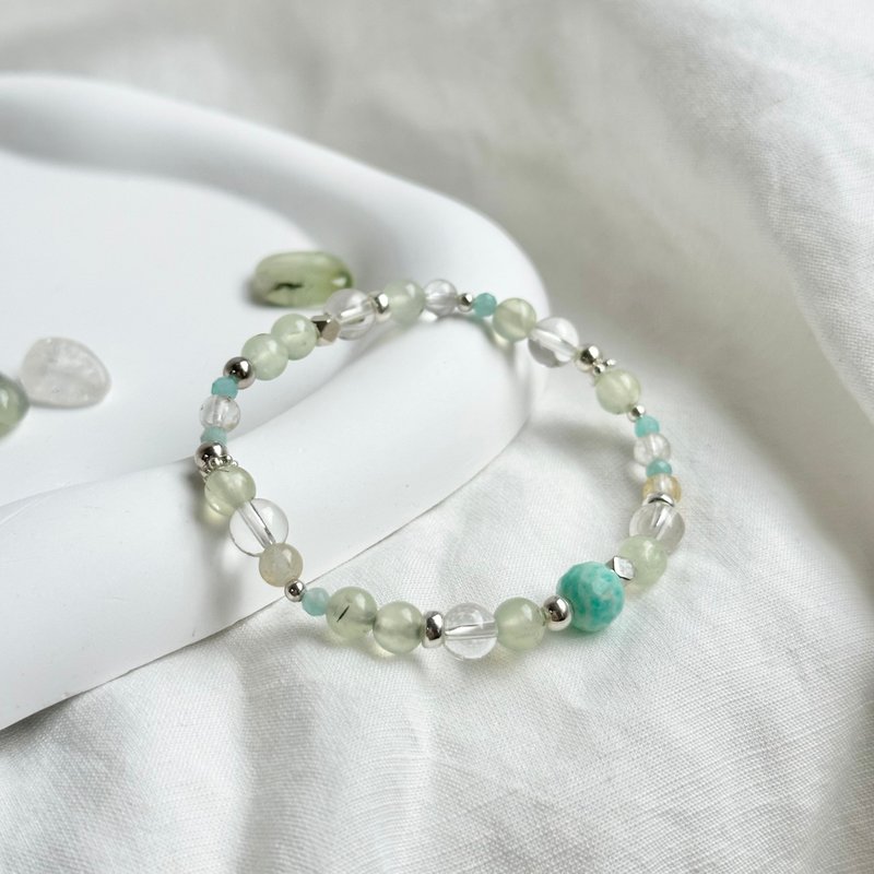 Grape soda/ Stone grape Stone topaz white Stone/customized crystal bracelet - สร้อยข้อมือ - คริสตัล 