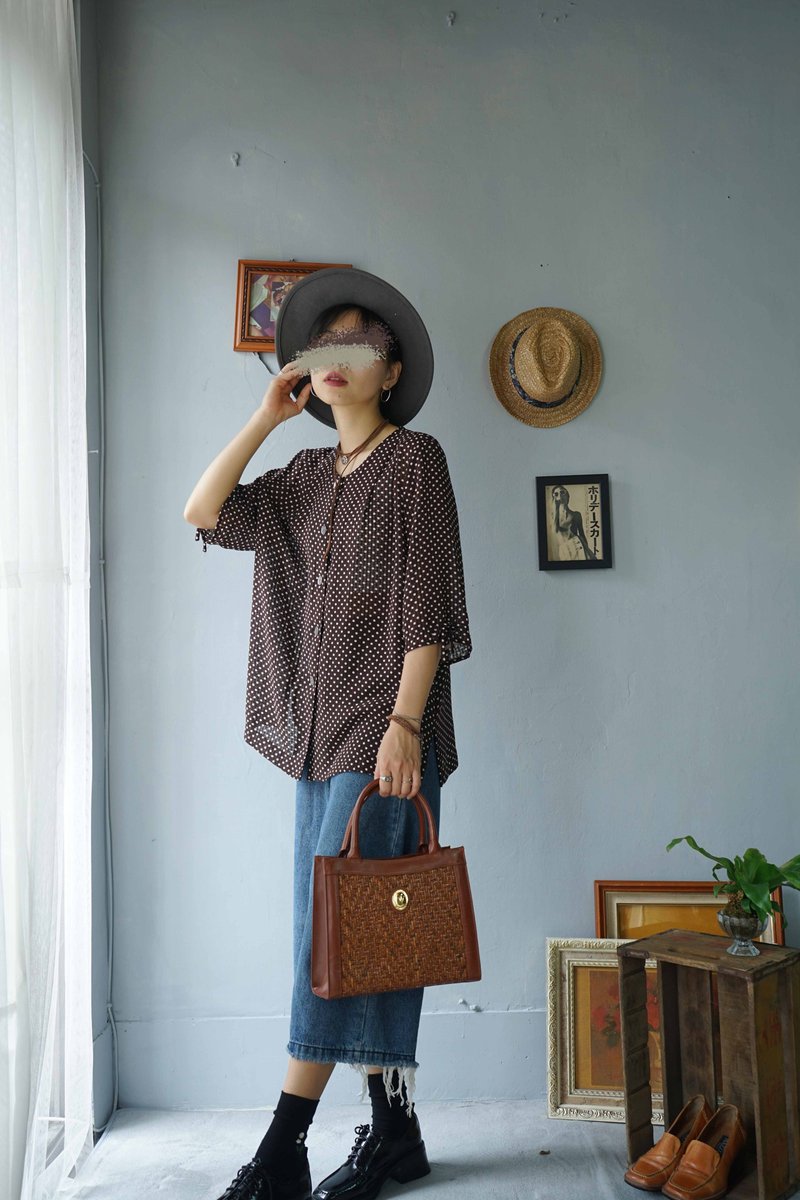 Treasure hunting vintage - coffee latte little water jade drape loose shirt - Women's Shirts - Polyester Brown