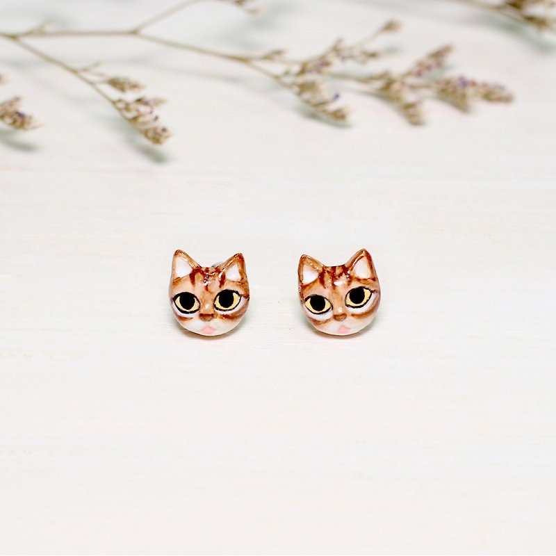 Brown Cat Earrings, Cat Stud Earrings, miniature cat, cat lover gifts - 耳環/耳夾 - 黏土 咖啡色