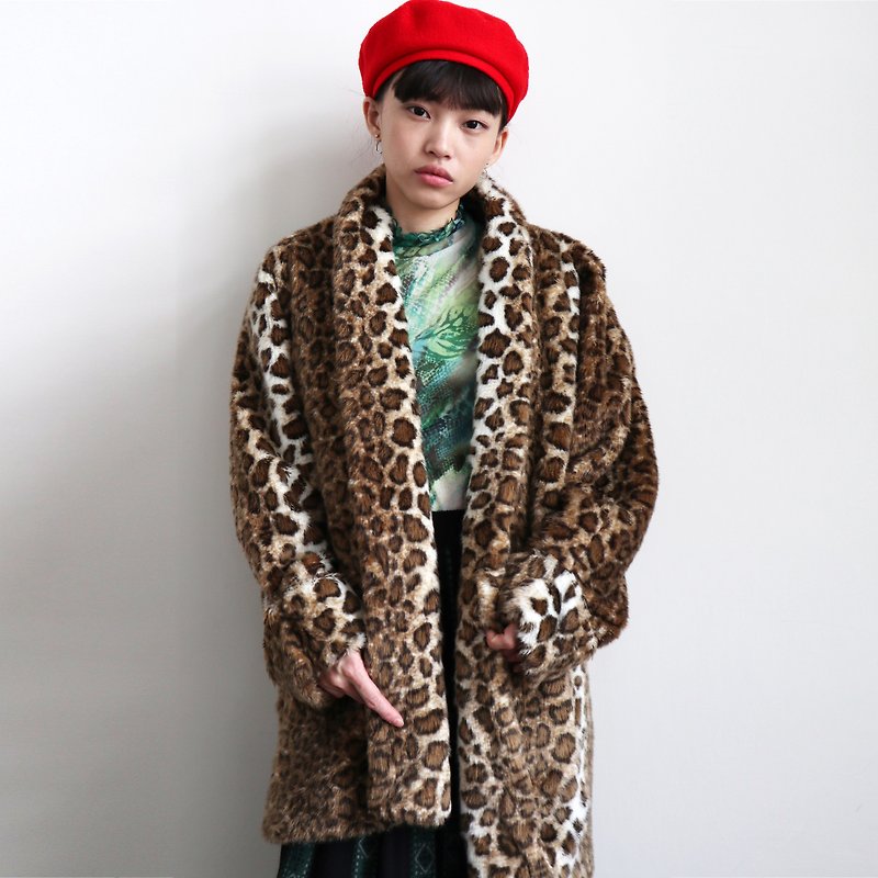 Pumpkin Vintage. Vintage leopard plush coat - เสื้อแจ็คเก็ต - เส้นใยสังเคราะห์ 
