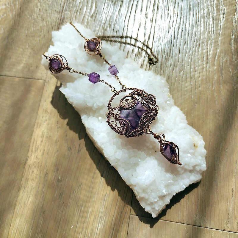 [Handmade by Qu Shuichen] Amethyst metal wire braided necklace - สร้อยคอ - เครื่องเพชรพลอย สีม่วง
