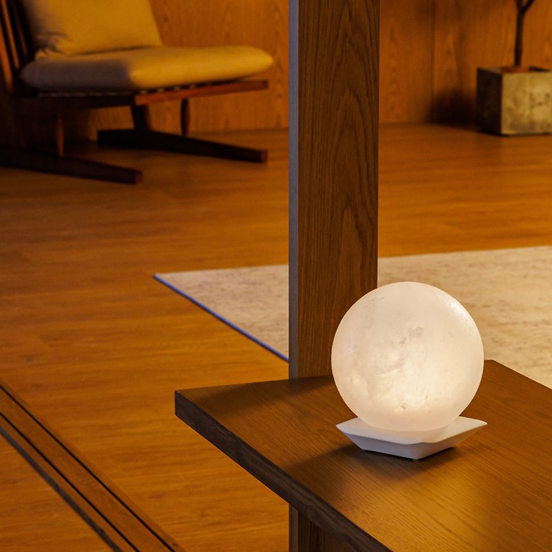 ONELIVINGS LOFT Edition VESSEL Himalayan White Salt Lamp – SPHERE (15cm)
