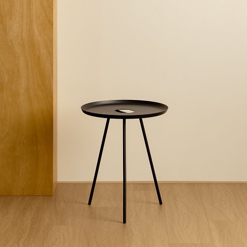 ESAILA ROVE Table | 極簡金屬邊桌 | 黑