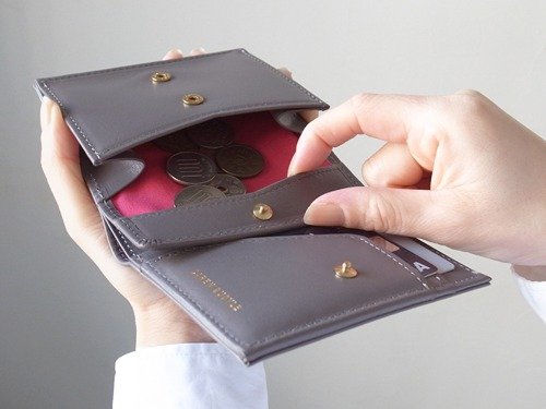 小銭が取り出しやすい 軽くてコンパクトな財布 - Short Wallet - グレー -