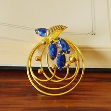 Vintage gold tone brown rhinestones clip earrings C261 - Shop Damn Good  Vintage Earrings & Clip-ons - Pinkoi