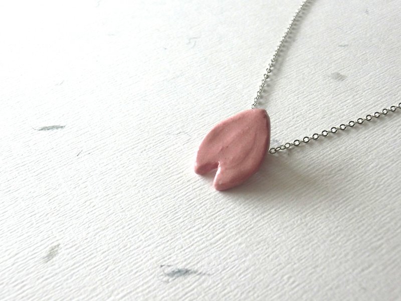 Ceramic pink cherry blossom flower necklace - Necklaces - Porcelain Pink
