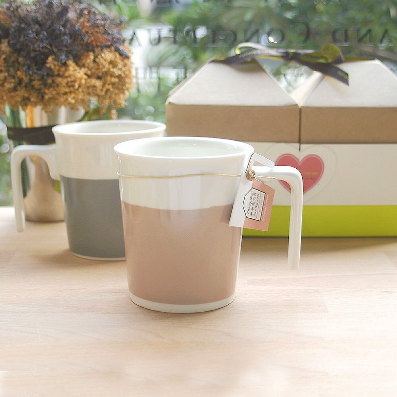 Milk Tea+Blueberry In Kissing Mug - Mugs - Porcelain Gray