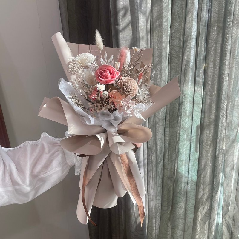 【情人節花束】奶茶色 莫蘭迪色 永生花束 情人節禮物 韓系花束 - 乾燥花/永生花 - 植物．花 