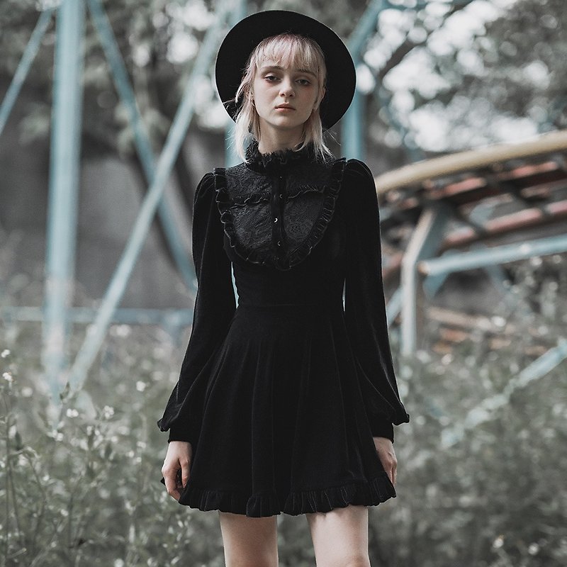 Gothic Mystery Luna Dress - ชุดเดรส - วัสดุอื่นๆ สีดำ