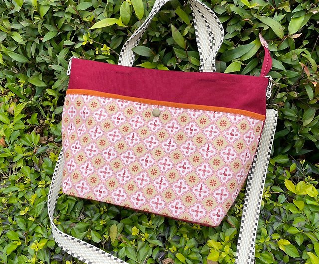 Pink Cute Ribbon Bag (Handheld Bag / Purse)