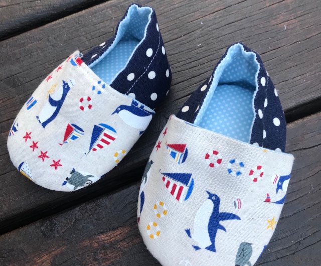 Little penguin clearance shoes