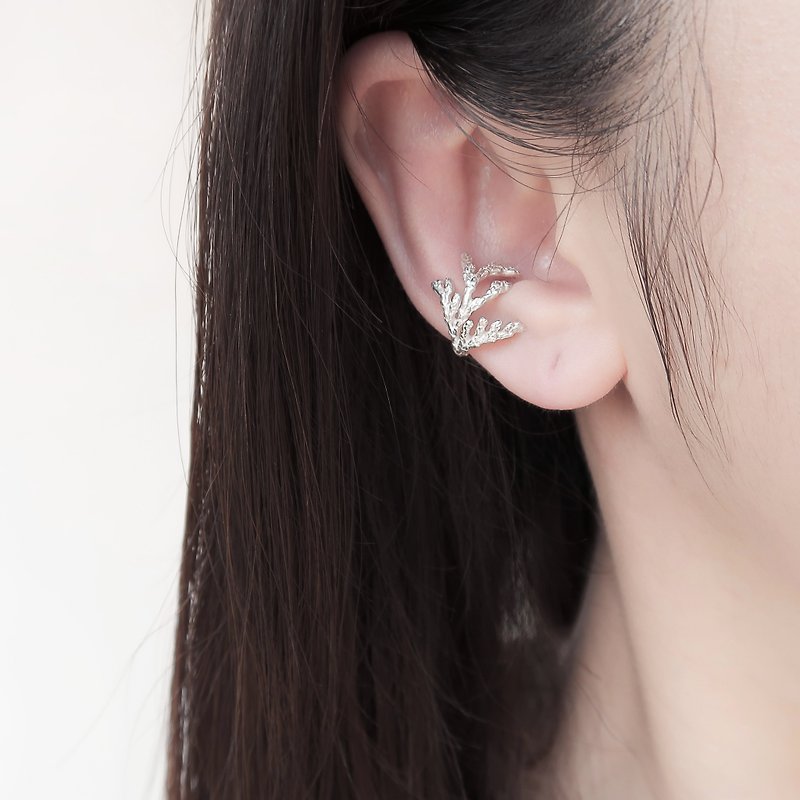 Exclusive forest style 925 sterling silver ice cypress ear bone Clip-On earrings free gift packaging - Earrings & Clip-ons - Sterling Silver Silver