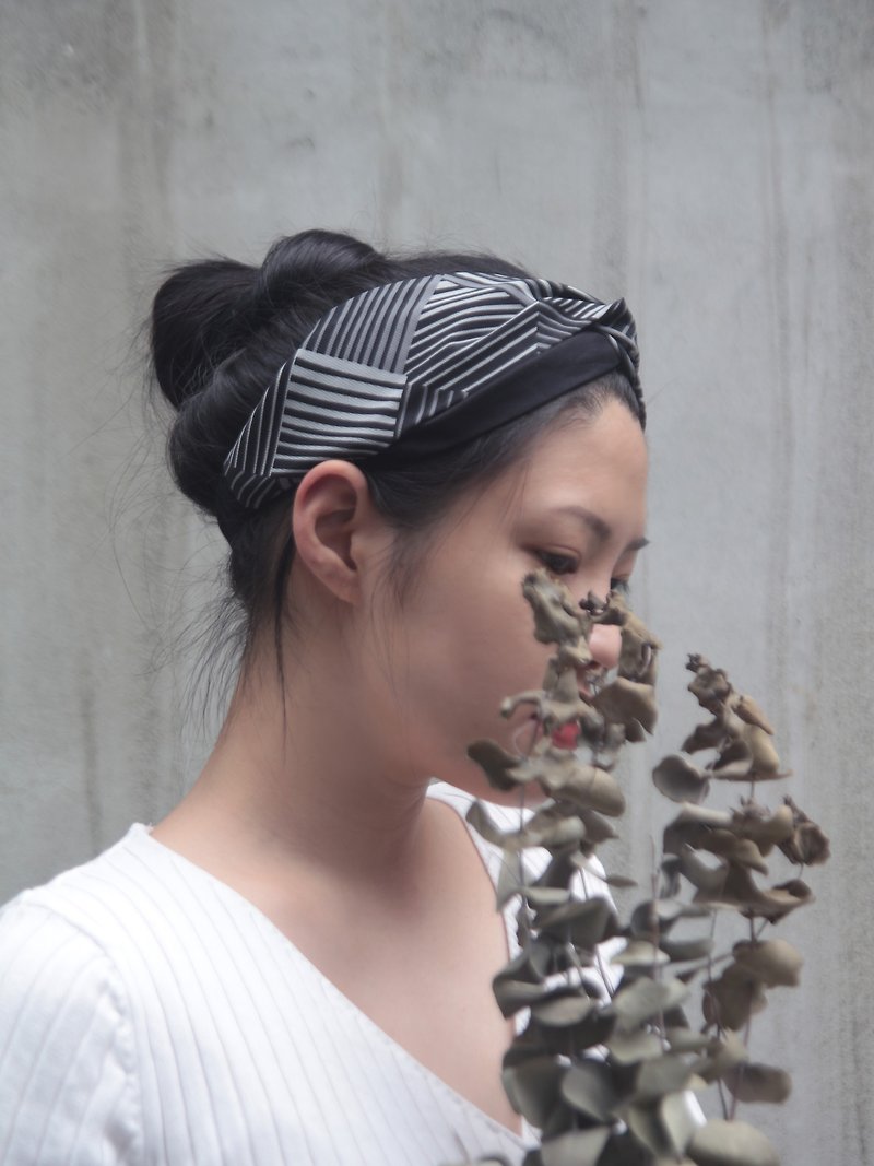 Gray-scale handmade cross elastic headband - Headbands - Cotton & Hemp Black