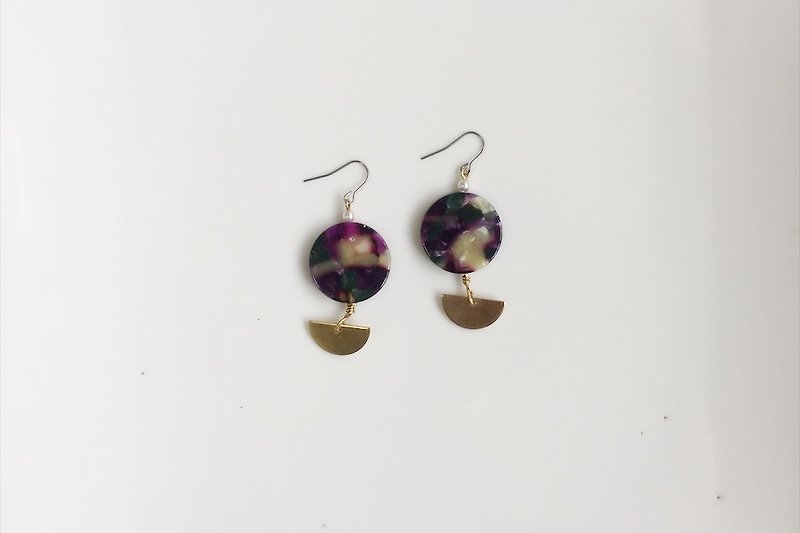 Camouflage flower resin brass earrings - Earrings & Clip-ons - Other Metals Purple