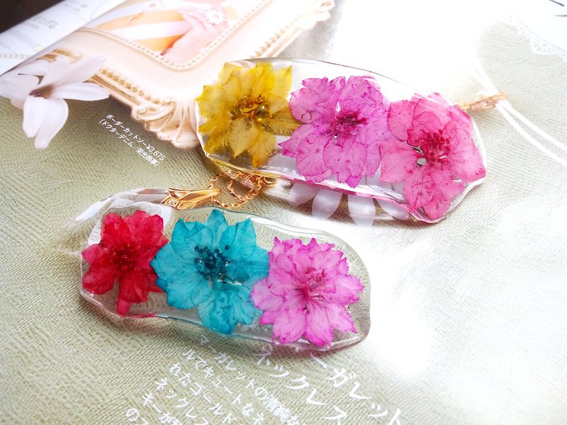 Resin hair clip, Hair pin with real flowers, Flower hair accessory - Hair Accessories - Resin Multicolor