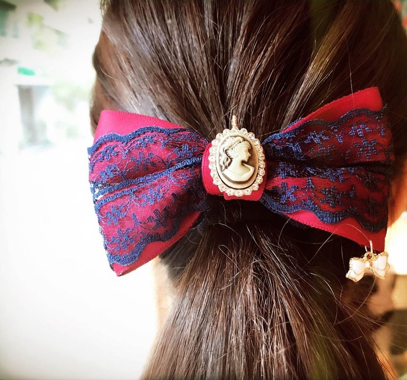 [Beautiful temperament small romantic French clip] handmade hair ornament bow hair clip - เครื่องประดับผม - วัสดุอื่นๆ สีแดง