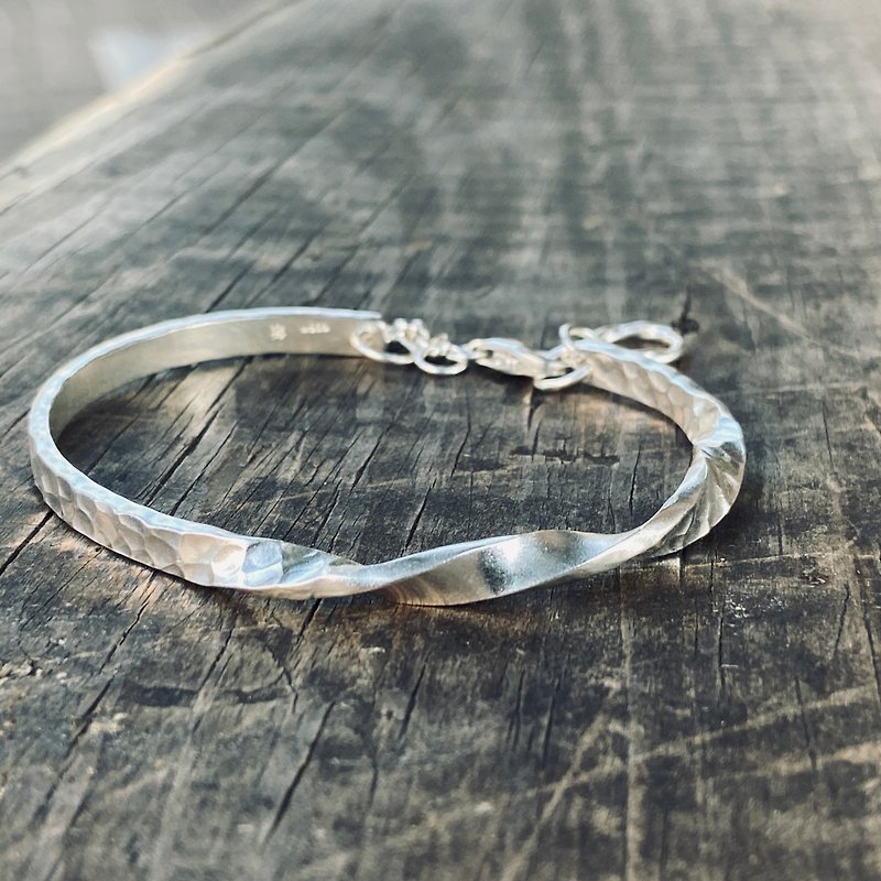 純銀手環 中粗款 水波紋 安全鍊 可客製姓名 S104 - 手鍊/手環 - 純銀 
