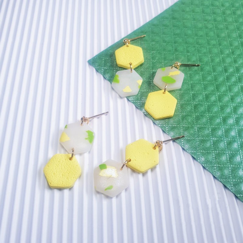 Lime is not sour | Hexagonal style | Earrings/earrings - ต่างหู - ดินเผา 