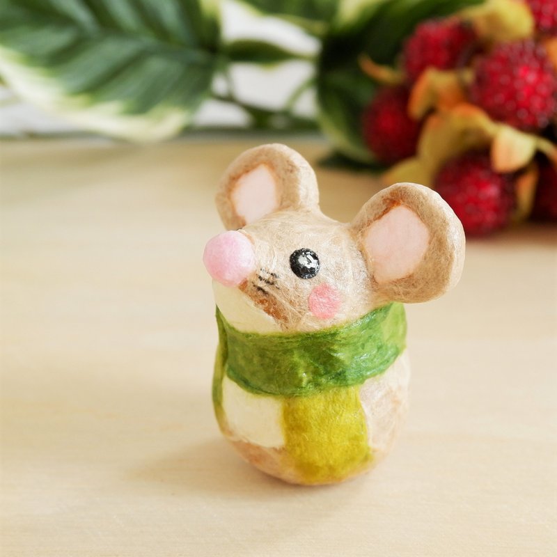 和紙で色付けした置物　マフラーを巻いたネズミ - 擺飾/家飾品 - 黏土 咖啡色