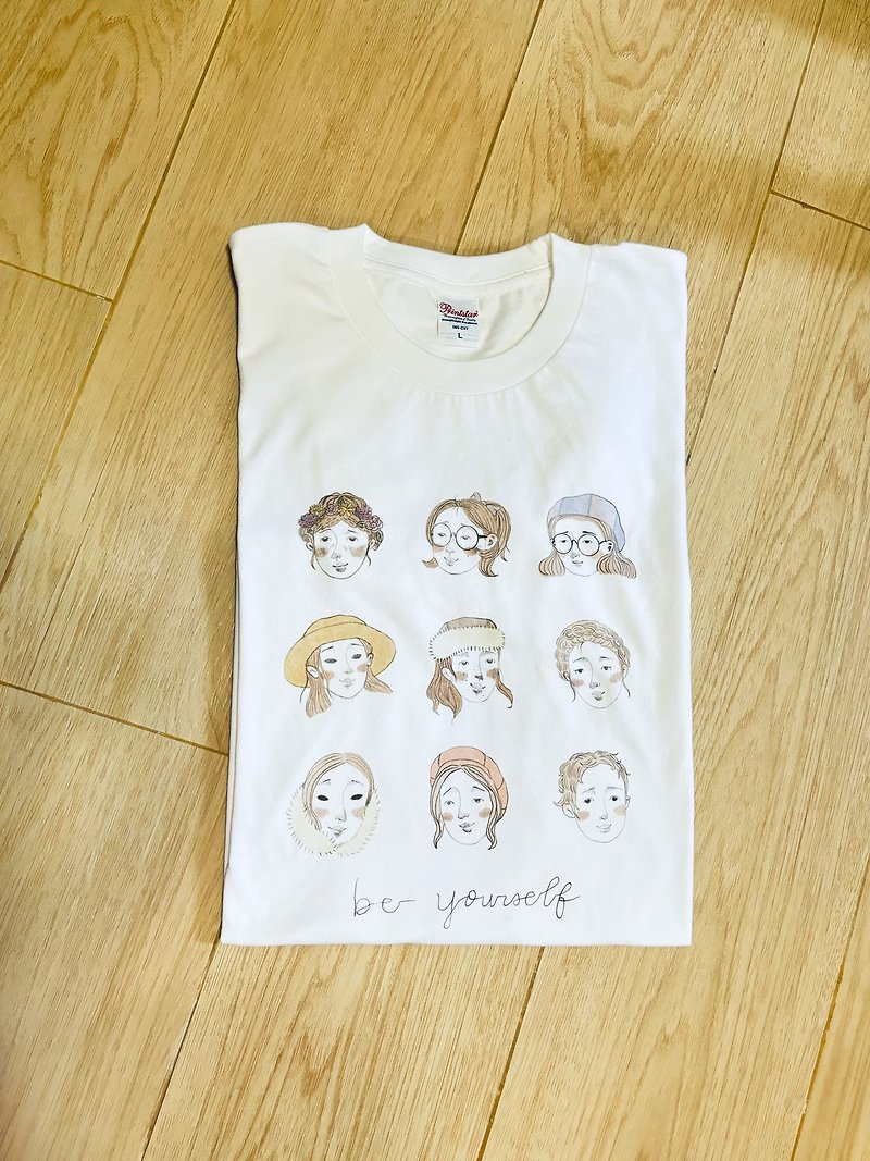 Be yourself Women's Power Short T-shirt - เสื้อยืดผู้หญิง - ผ้าฝ้าย/ผ้าลินิน ขาว