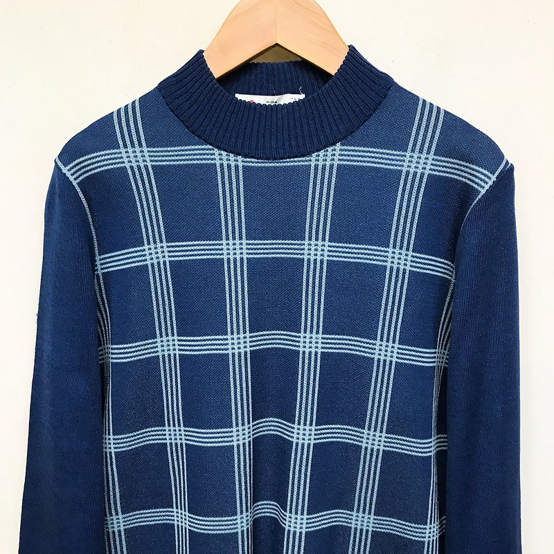 Top / Blue turtleneck Checkered Long-sleeve Top - เสื้อผู้หญิง - เส้นใยสังเคราะห์ สีน้ำเงิน