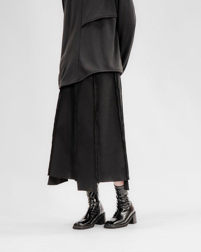 MUKK DESIGN 不規則剪接八片裙 - 裙子/長裙 - 聚酯纖維 黑色